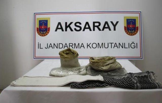 Beline Sarılı 2 Kilogram Esrarla Yakalandı 1