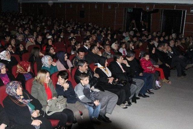 &rsquo;vur Emri&rsquo; Sahnelendi 1