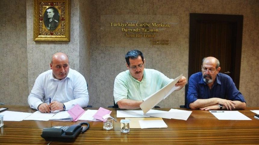 İzmit Belediyesi&rsquo;nden Milyonluk Satış