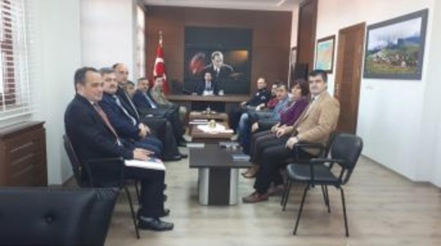 Kaymakam &Ouml;zerden: &ldquo;vatandaşlarımıza Karşı Her Zaman G&uuml;ler Y&uuml;zl&uuml; Olmalıyız"