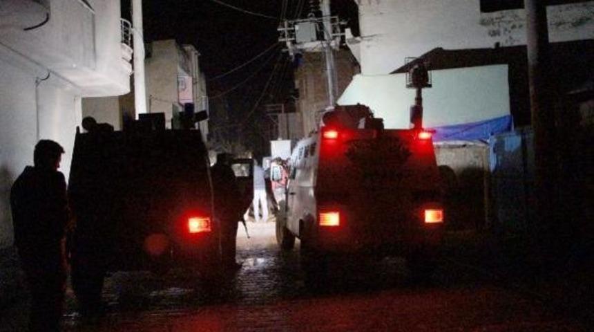 Nusaybin'de Vatandaşlar, Arızayı Gidermeyen Elektrik Ekibini Alıkoydu