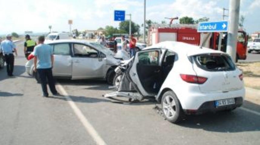 İpsala&rsquo;da Trafik Kazası: 4 Yaralı