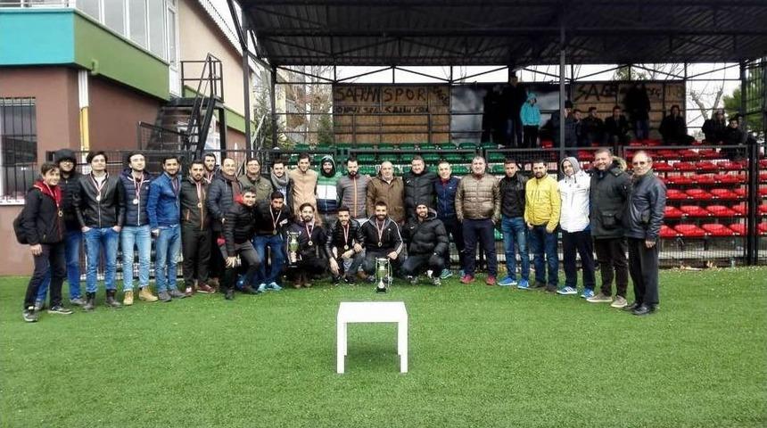 1. Amat&ouml;r K&uuml;me&rsquo;nin Şampiyonları Kupalarını Aldı