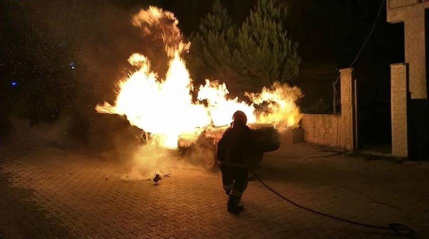 &Ouml;nce Kaza Yaptı Sonra Cayır Cayır Yandı