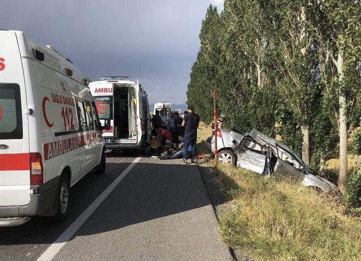 Trafik Kazası Sonrası Can Pazarı: 2 Ölü, 3 Yaralı G2