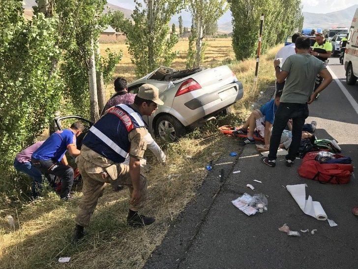 Trafik Kazası Sonrası Can Pazarı: 2 Ölü, 3 Yaralı G3