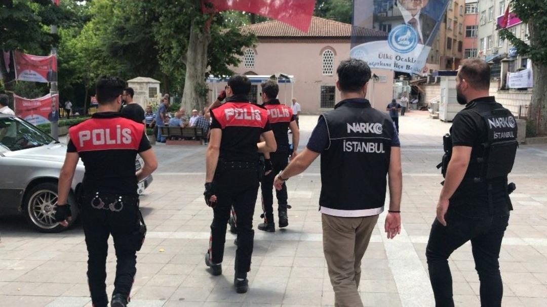 (&ouml;zel) İstanbul&rsquo;da Kafeterya Ve Metruk Binalara Şok Baskın