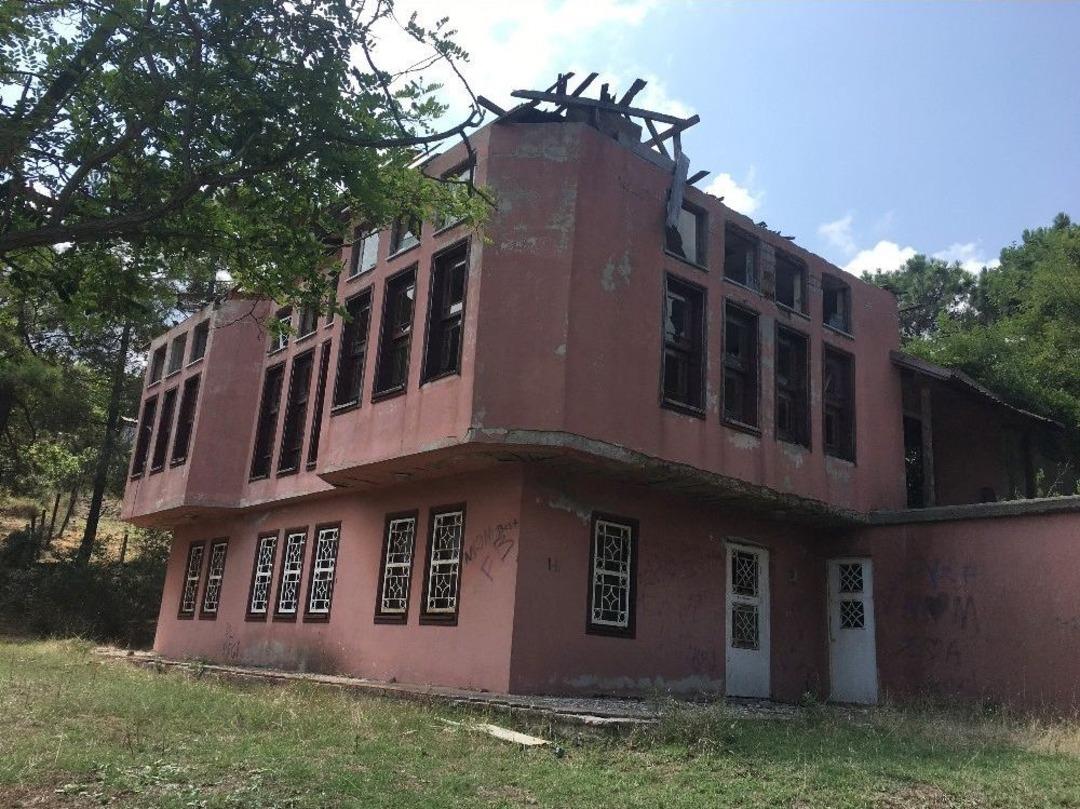 (&ouml;zel) Kurtuluş Savaşı Kahramanı Selahaddin Adil Paşa&rsquo;nın Eşyaları Talan Edildi