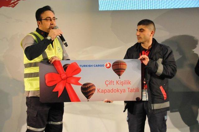 Turkısh Cargo 2018’de İki Milyon Ton Kargo Hedefliyor
