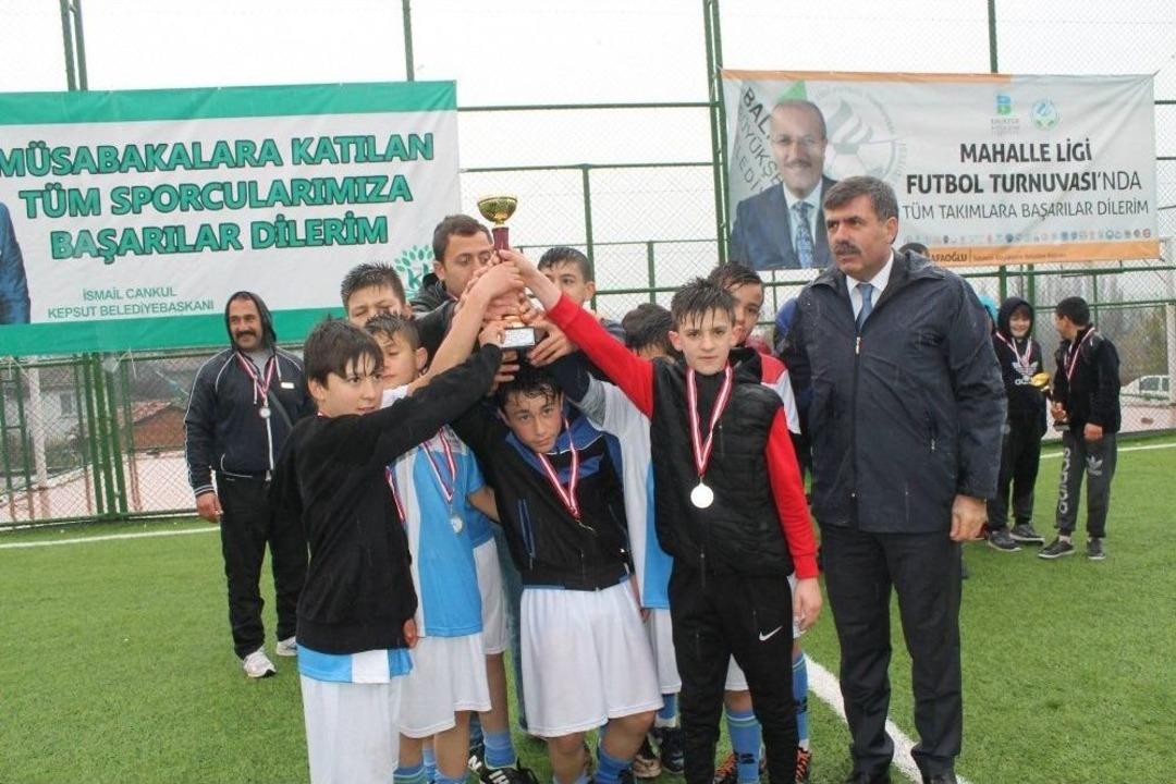 Kepsut Şampiyonu Vefalı Yurt Oldu