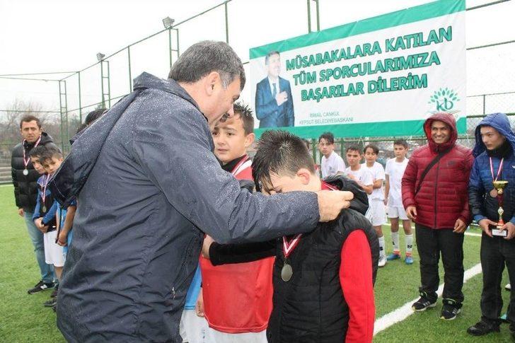 Kepsut Şampiyonu Vefalı Yurt Oldu G2