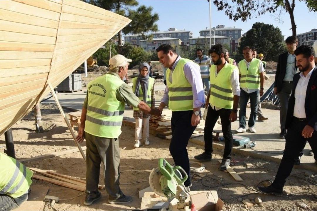 Başkan Vekili &Ouml;zt&uuml;rk &ldquo;kentpark&rdquo; Şantiyesinde İncelemelerde Bulundu