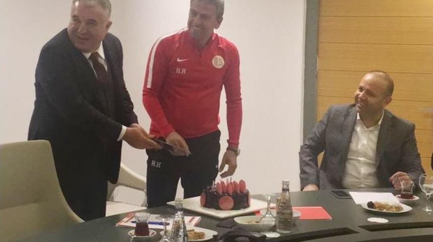 Antalyaspor Y&ouml;netimi Haftalık Toplantısını Ger&ccedil;ekleştirdi