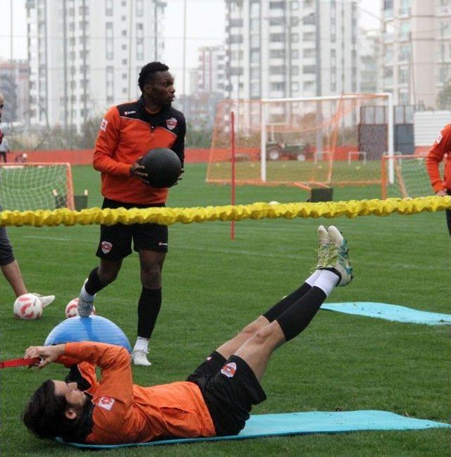 Adanaspor Güç Depoluyor