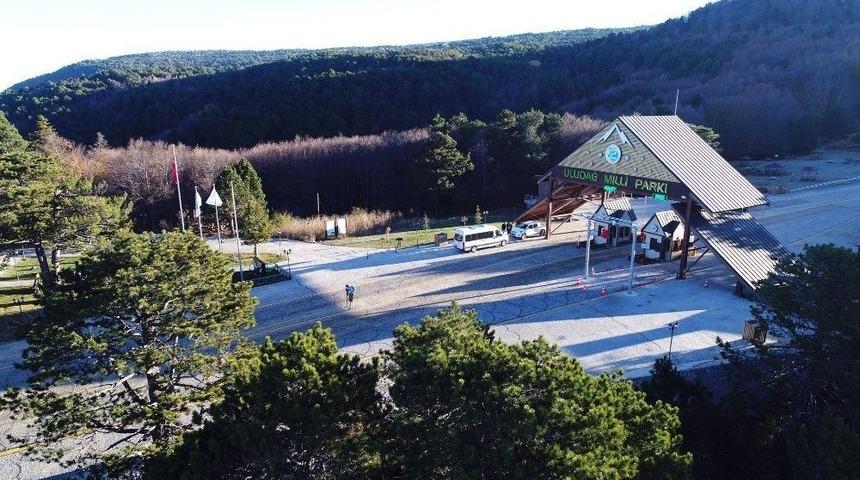 Milli Parklar&rsquo;dan Uludağ&rsquo;daki Ara&ccedil; Kuyruğuna A&ccedil;ıklama