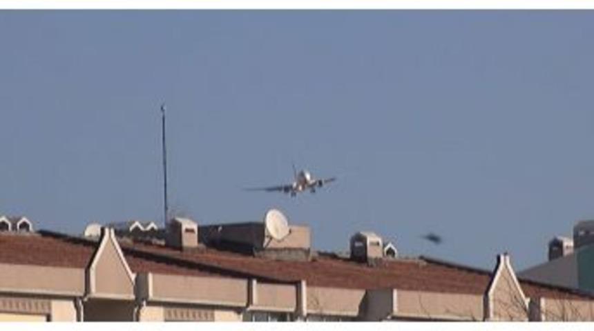 U&ccedil;aklar Lodosta Beşik Gibi Sallandı