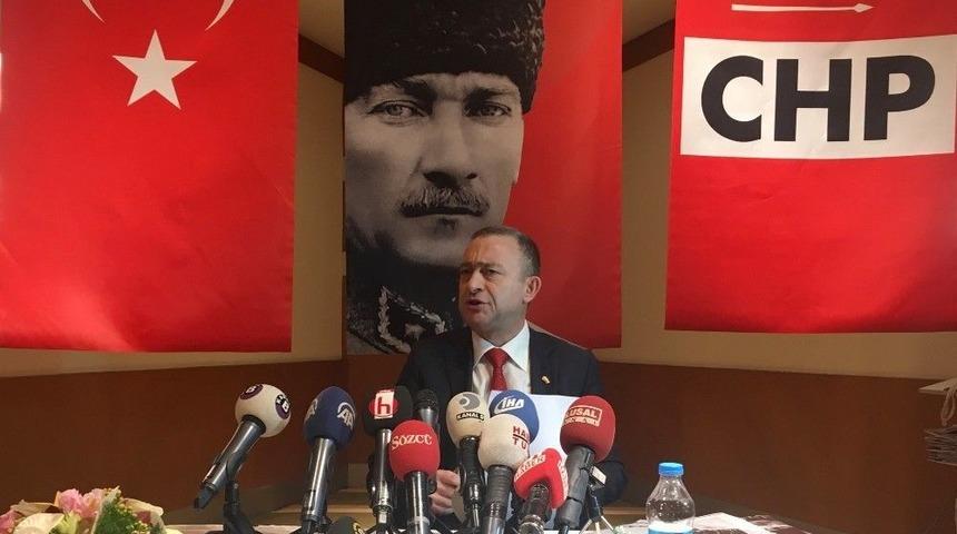 Eski İstanbul Barosu Başkanı &Uuml;mit Kocasakal, Chp Genel Başkanlığı Adaylığını A&ccedil;ıkladı