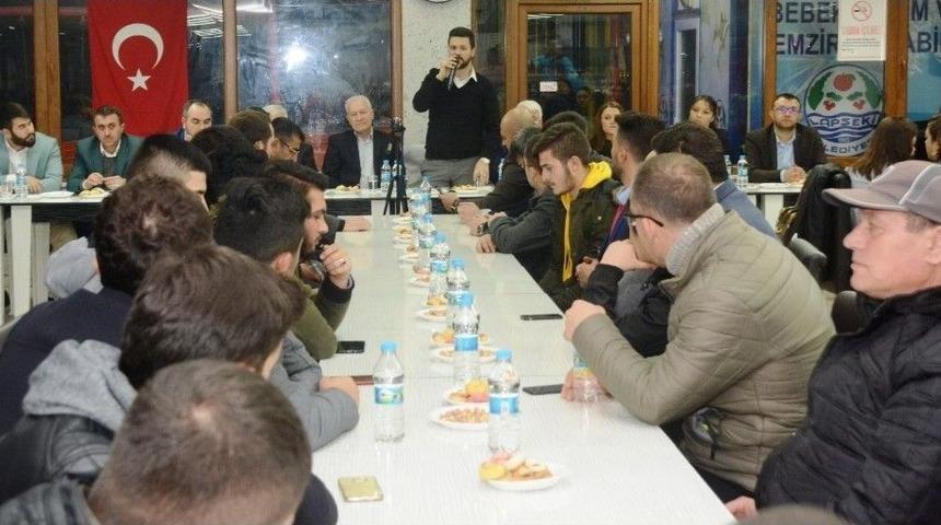 Ak Parti Lapseki İl&ccedil;e Danışma Toplantısı Yapıldı