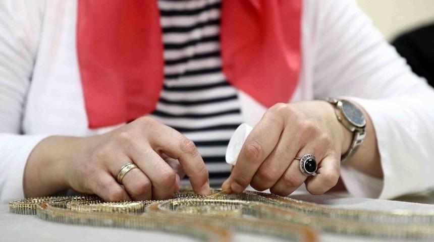 Bağcılarlı Kadınlar Stres Ve Sıkıntılarını Filografi Yaparak Atıyorlar