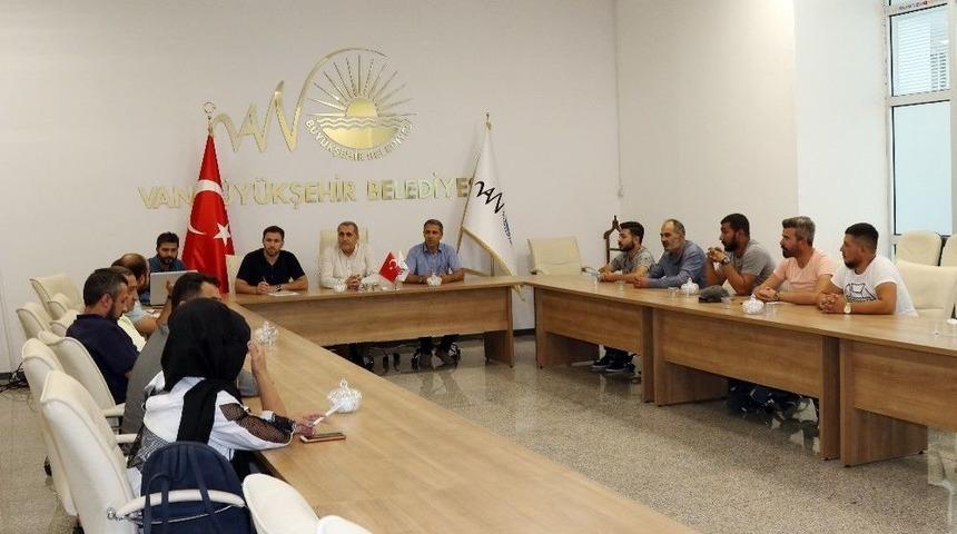 Ev Ve Süs Hayvanları Semineri Tamamlandı