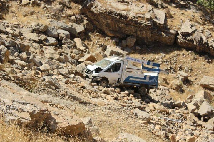Şırnak’ta Kamyonet Uçuruma Yuvarlandı: 3’ü Çocuk 5 Yaralı G1