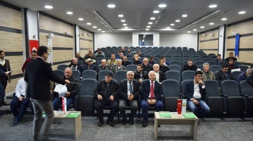 Biga&rsquo;da Bireysel Sulama Sistemlerinin Desteklenmesi Anlatıldı