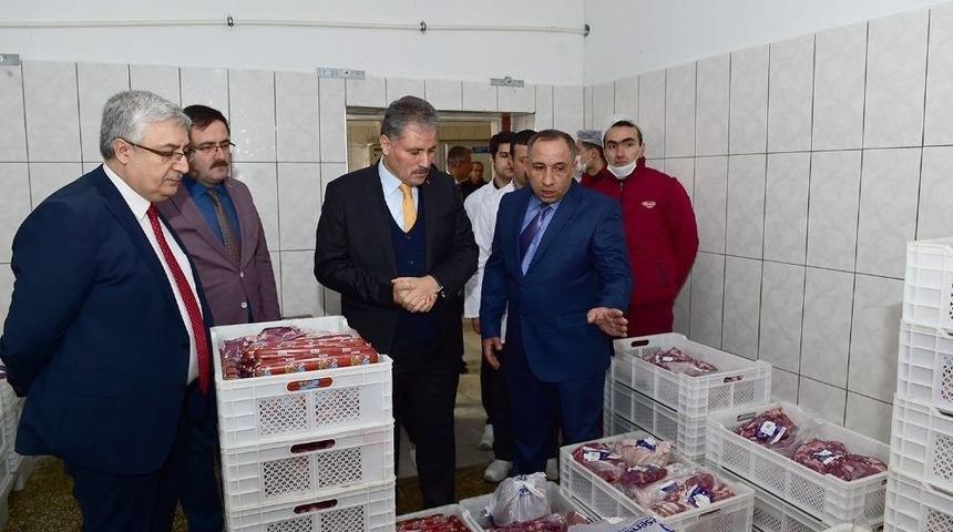 Başkan &Ccedil;akır Nergis Et Entegre Tesisinde İncelemelerde Bulundu