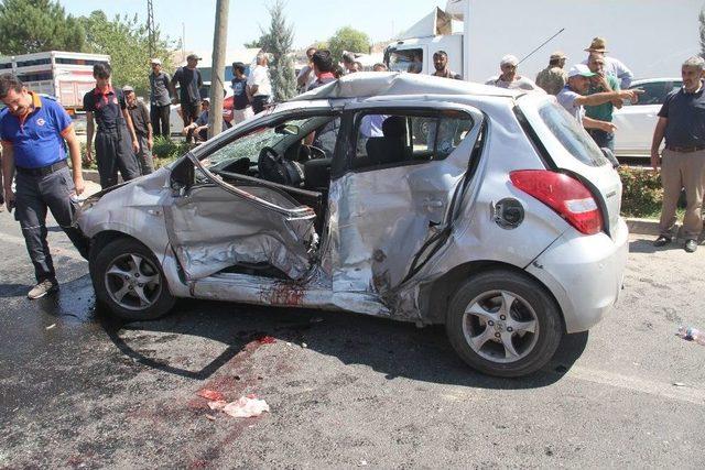 Elazığ’da Tatile Gelen Gurbetçi Aile Kaza Yaptı: 4 Yaralı