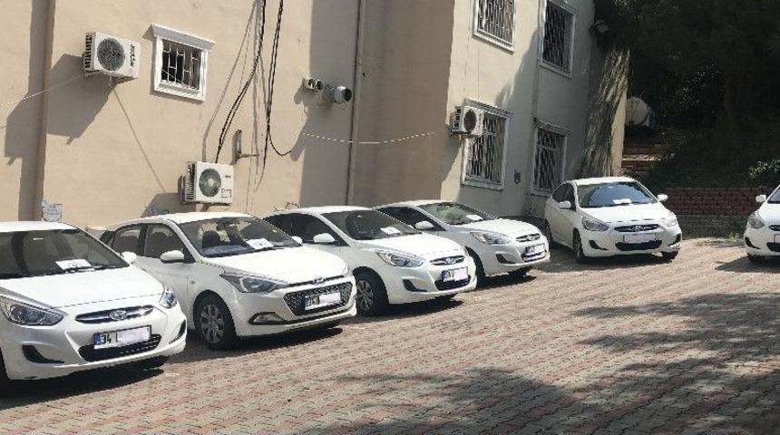 İstanbul&rsquo;da Yarım Milyon Lira Değerindeki Ara&ccedil;ları &ldquo;change&rdquo; Yapan Ş&uuml;pheli Yakalandı