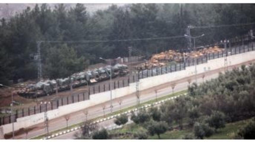 Türk Silahlı Kuvvetleri Sınırdaki Tank Birliklerine Takviye Yapıyor