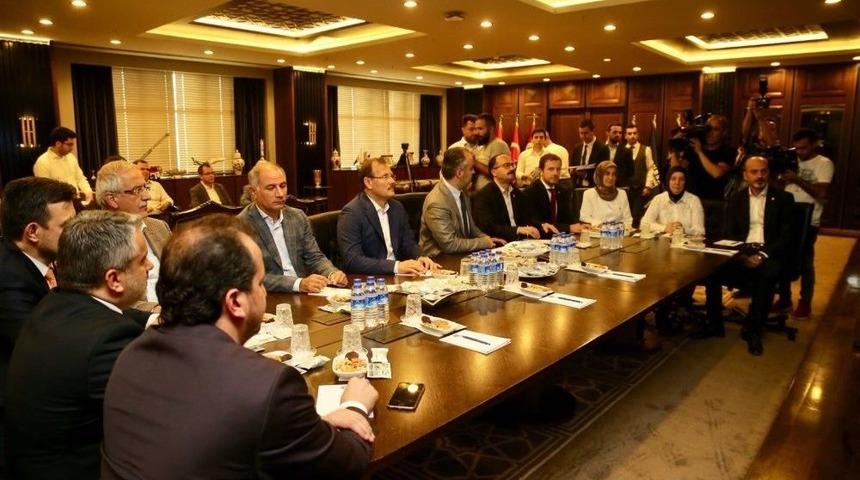 &lsquo;ak&rsquo; Vekiller B&uuml;y&uuml;kşehir&rsquo;de