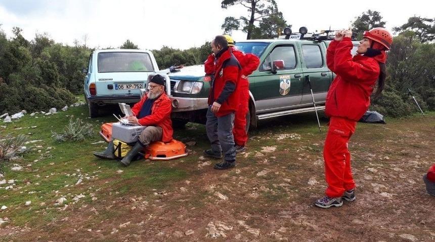 Kayıp &Ccedil;oban Drone Ve K&ouml;peklerle Aranıyor
