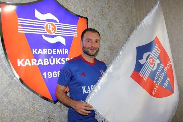 Karabükspor, 3 Oyuncuyla Resmi Sözleşme İmzaladı