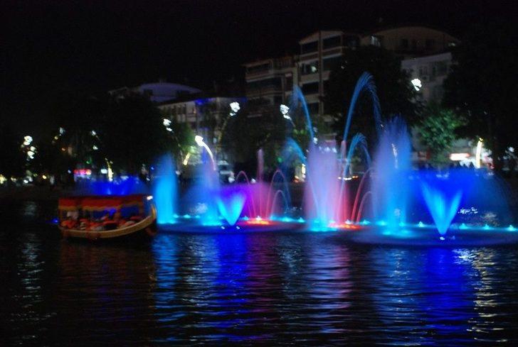 (özel) Yeşilırmak’ta Osmanlı Kayıkları Yüzmeye Başladı G5