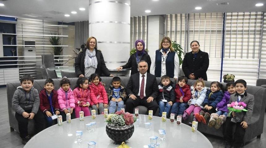 Minikler &Ouml;ğrenciler D&uuml;zce Belediyesinde