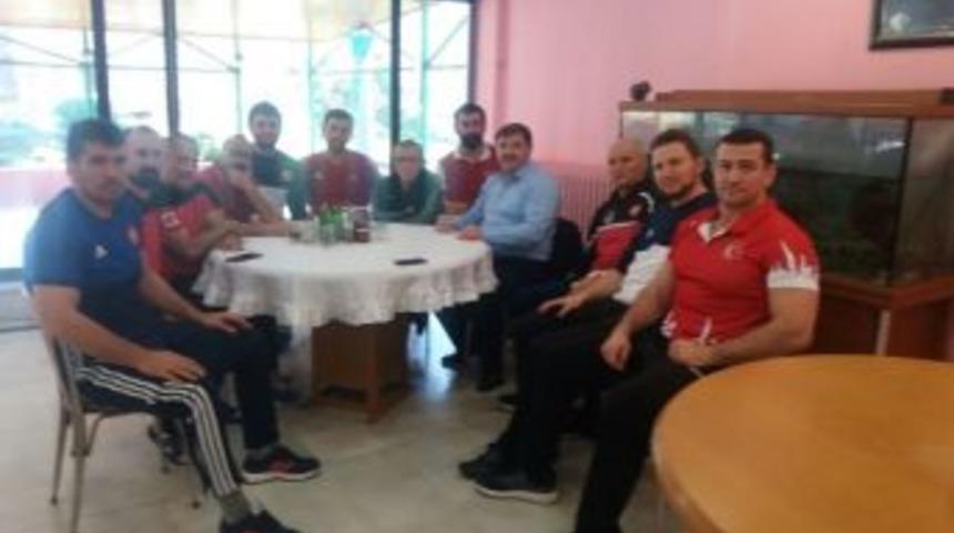 Musa Aydın&rsquo;dan Greko-romen Milli Takımı&rsquo;na Ziyaret