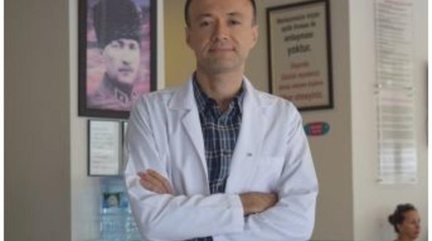 Kontakt Lenslerle Deniz Ve Havuza Girerken Bir Kez Daha Düşünün