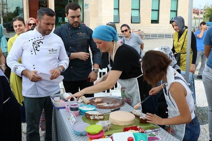 En Renkli Pastalar Akyazı Sgm’de Yapıldı G1