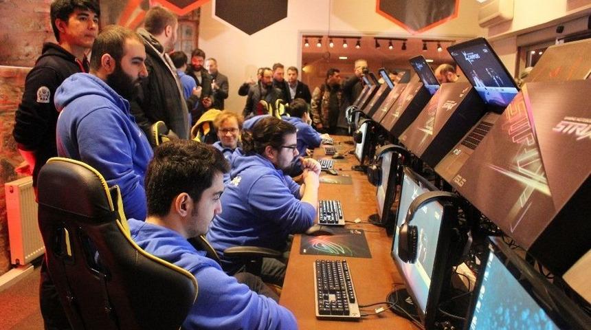 Espor&rsquo;da B&uuml;y&uuml;k İşbirliği