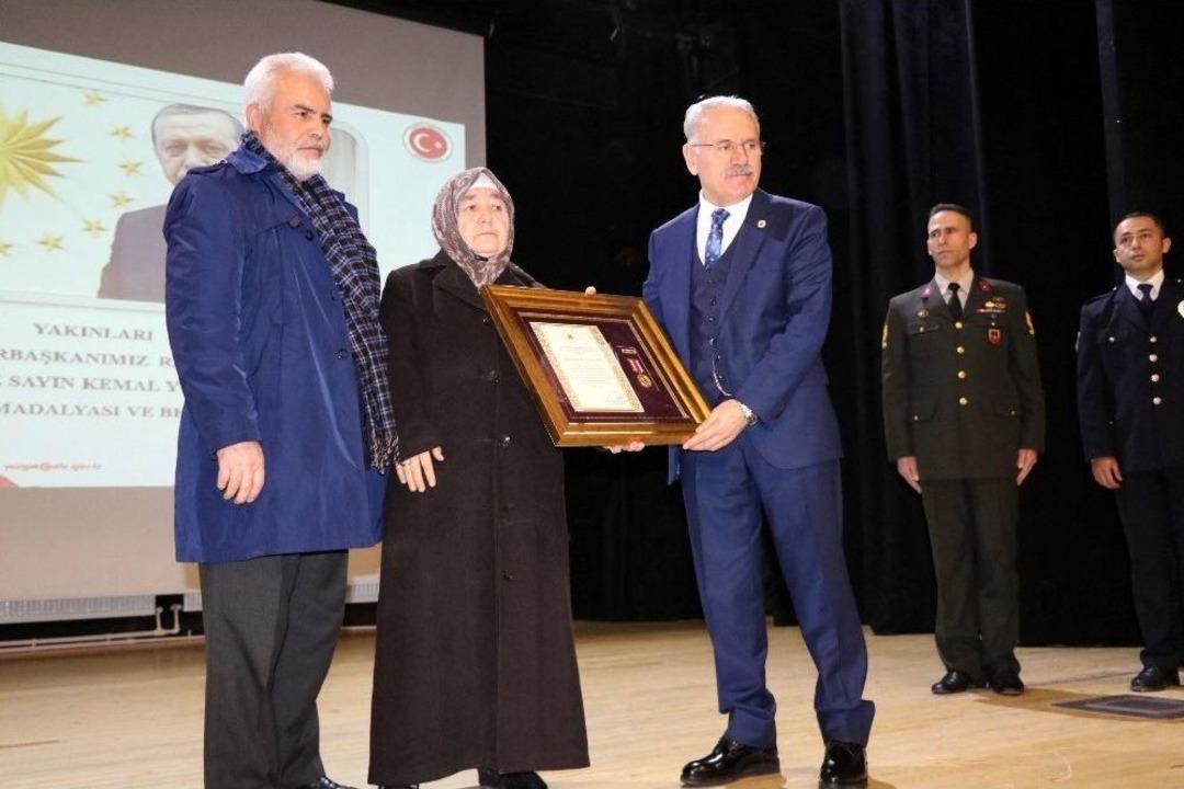 Yozgat&rsquo;ta Şehit Yakınları Ve Gazilere Devlet &Ouml;v&uuml;n&ccedil; Madalyası Verildi