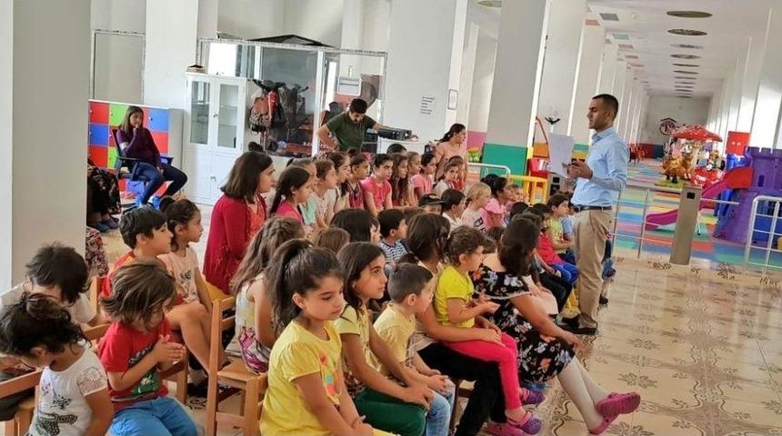 &Ccedil;ocuk Oyun Merkezi Kuran Kursu &Ouml;ğrencilerini Konuk Etti