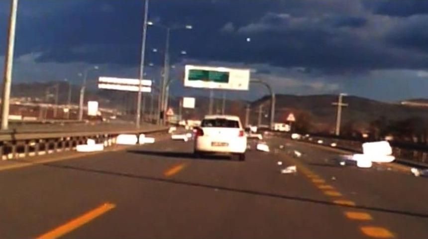 Bursa&rsquo;ya Yaz G&uuml;n&uuml; Kar Yağdı