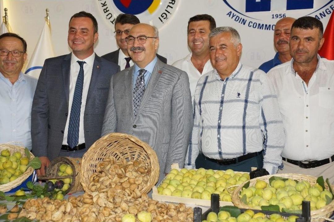 Aydın&rsquo;da Sezonun İlk Kuru İnciri Borsaya Teslim Edildi