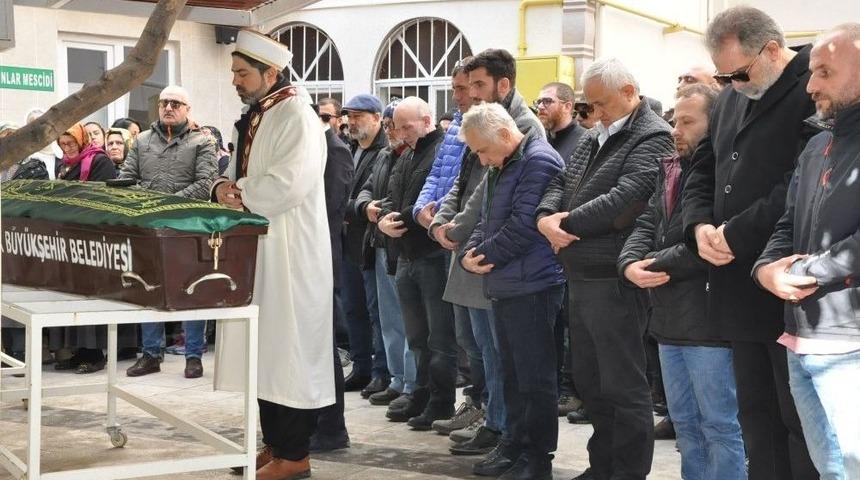 Öldürülen İş Adamı Memleketinde Son Yolculuğuna Uğurlandı