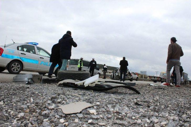 Sandıklı’da Askeri Kamyon Otomobile Arkadan Çarptı: 1 Ölü G1