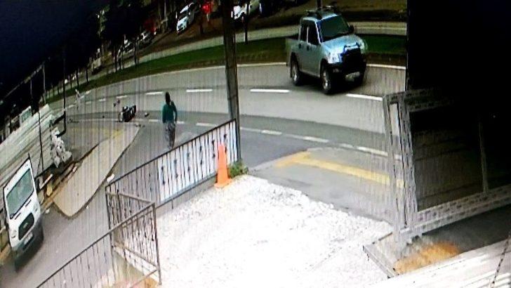 Pikap Bebek Arabasına Çarptı: 1 Yaşındaki Bebek Öldü, 4 Yaşındaki Çocuk Ağır Yaralı G4