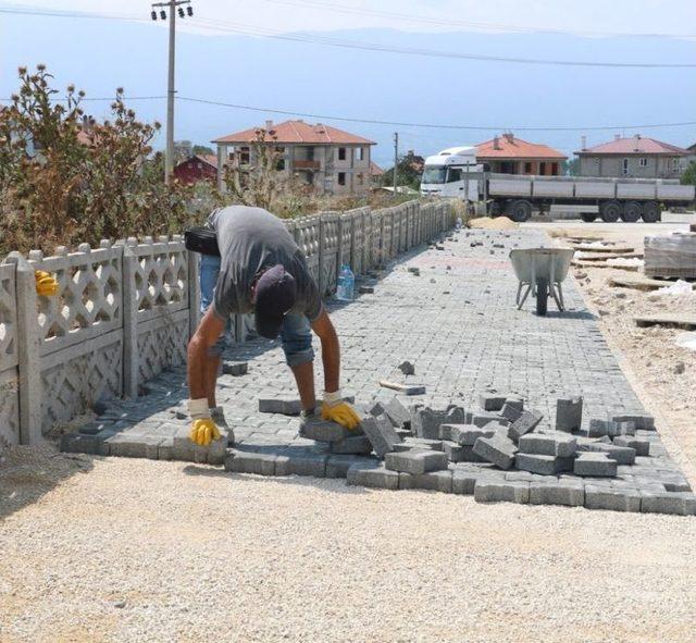 Bolu’da Sokaklar Kilitli Parke Taşı Kaplanıyor