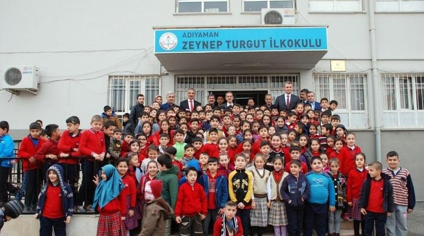 Vali Kalkancı Birinci &Ouml;nceliklerinin Eğitim Olduğunu S&ouml;yledi