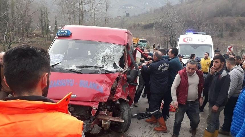 Giresun&rsquo;da 50 Metre Arayla İki Kaza Oldu: 2 Yaralı