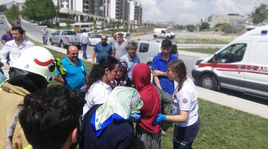 Beylikd&uuml;z&uuml;&rsquo;nde Feci Kaza: 1&rsquo;i Ağır 2 Yaralı